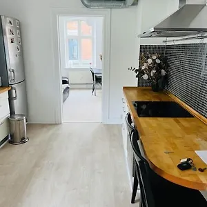 Apartment Lovely 1-bedroom In C, Århus